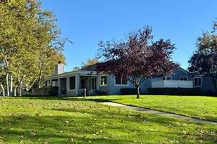 9188 Lakewood Dr, Windsor, CA 95492 - Photo 1