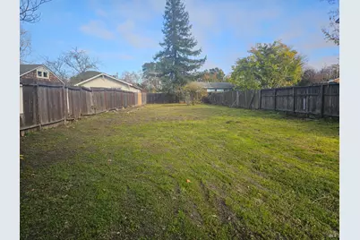 944 Temple Avenue, Santa Rosa, CA 95404 - Photo 1
