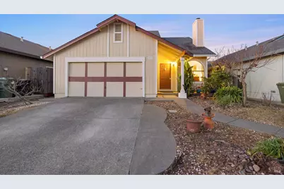 933 Bond Place, Windsor, CA 95492 - Photo 1
