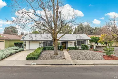 122 Rainier Circle, Vacaville, CA 95687 - Photo 1