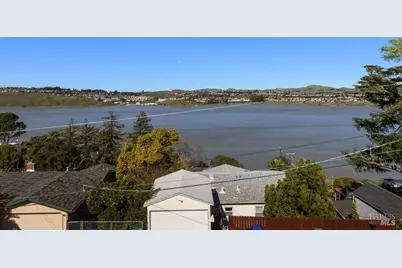 321 Alexander Street, Crockett, CA 94525 - Photo 1