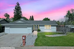 244 Woodhill Dr, Redding, CA 96003 - Photo 1