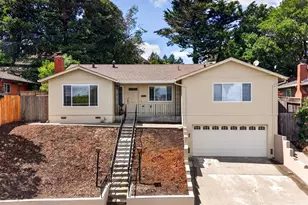 737 Elm Dr, Petaluma, CA 94952 - Photo 1