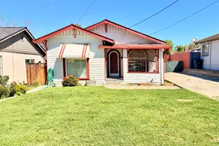 544 B St, Hollister, CA 95023 - Photo 1