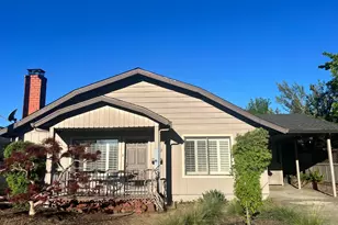 325 Orangewood Dr, Healdsburg, CA 95448 - Photo 1