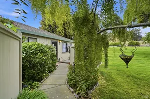 32 Dockside Cir, San Rafael, CA 94903 - Photo 1