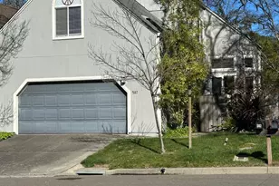 587 Fieldcrest Dr, Healdsburg, CA 95448 - Photo 1
