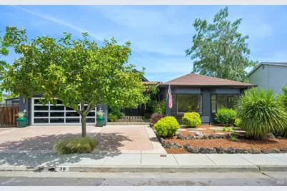 36 Main Drive, San Rafael, CA 94901 - Photo 1