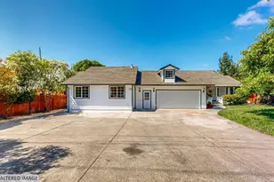 527 Middle Rincon Rd, Santa Rosa, CA 95409 - Photo 1