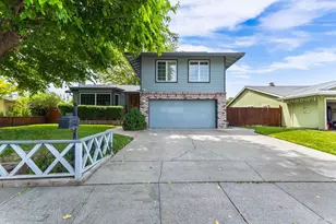 336 Royal Oaks Dr, Vacaville, CA 95687 - Photo 1