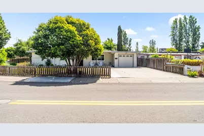 125 Los Altos Place, American Canyon, CA 94503 - Photo 1