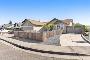 1602 Flanigan Way, Petaluma, CA 94954 - Photo 1