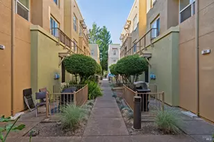 352 City Center Dr, Rohnert Park, CA 94928 - Photo 1