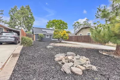 943 Frazier Avenue, Santa Rosa, CA 95404 - Photo 1
