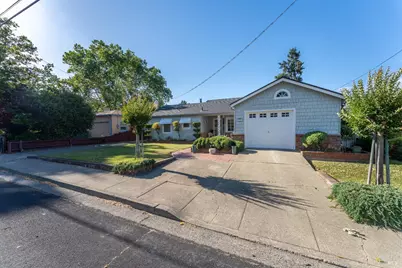 332 Washington Avenue, Ukiah, CA 95482 - Photo 1