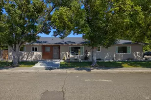 350 N 7th St, Dixon, CA 95620 - Photo 1