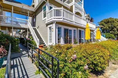 232 E 2nd Street, Benicia, CA 94510 - Photo 1