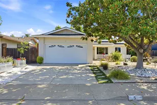 5 Eastside Cir, Petaluma, CA 94954 - Photo 1