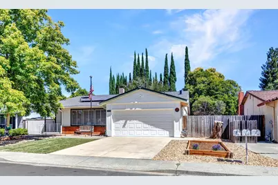 166 Carmel Court, Vacaville, CA 95688 - Photo 1
