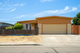 1341 Eisenhower St, Fairfield, CA 94533 - Photo 1