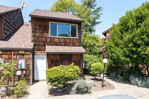 1484 Parkway Dr, Rohnert Park, CA 94928 - Photo 1