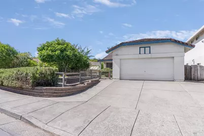 1045 Ventana Drive, Windsor, CA 95492 - Photo 1