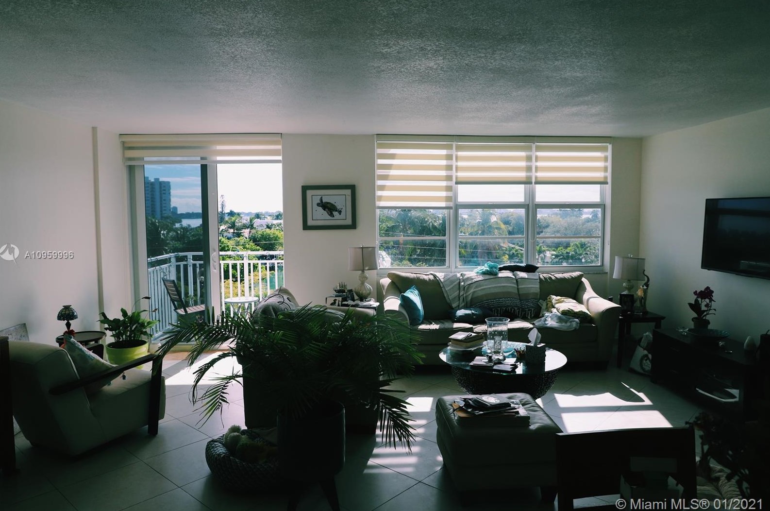 2100 Sans Souci Blvd, Miami FL 33181-3016 exterior