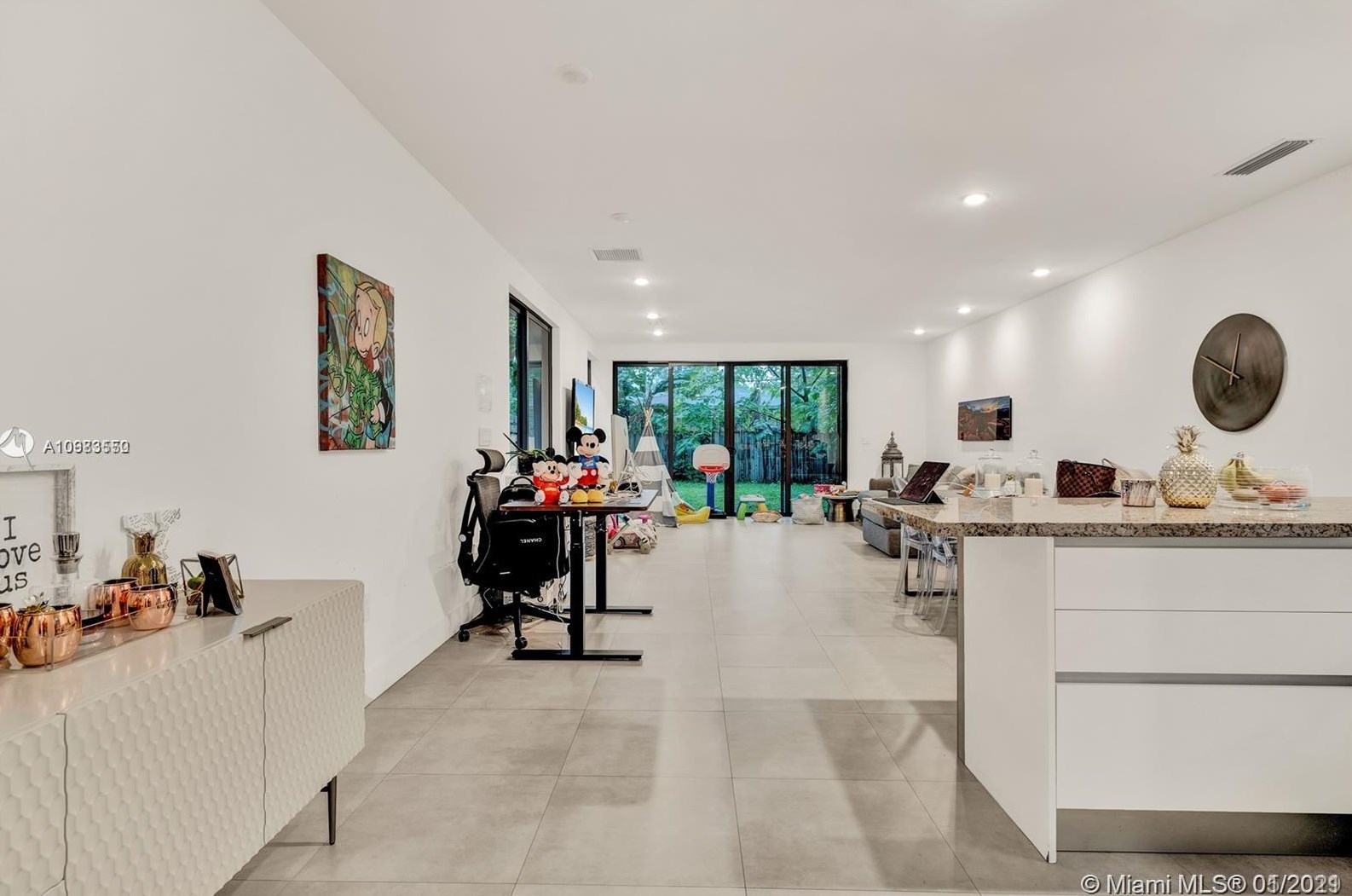 2742 29th Ave, Miami, FL 33133 owner and property records