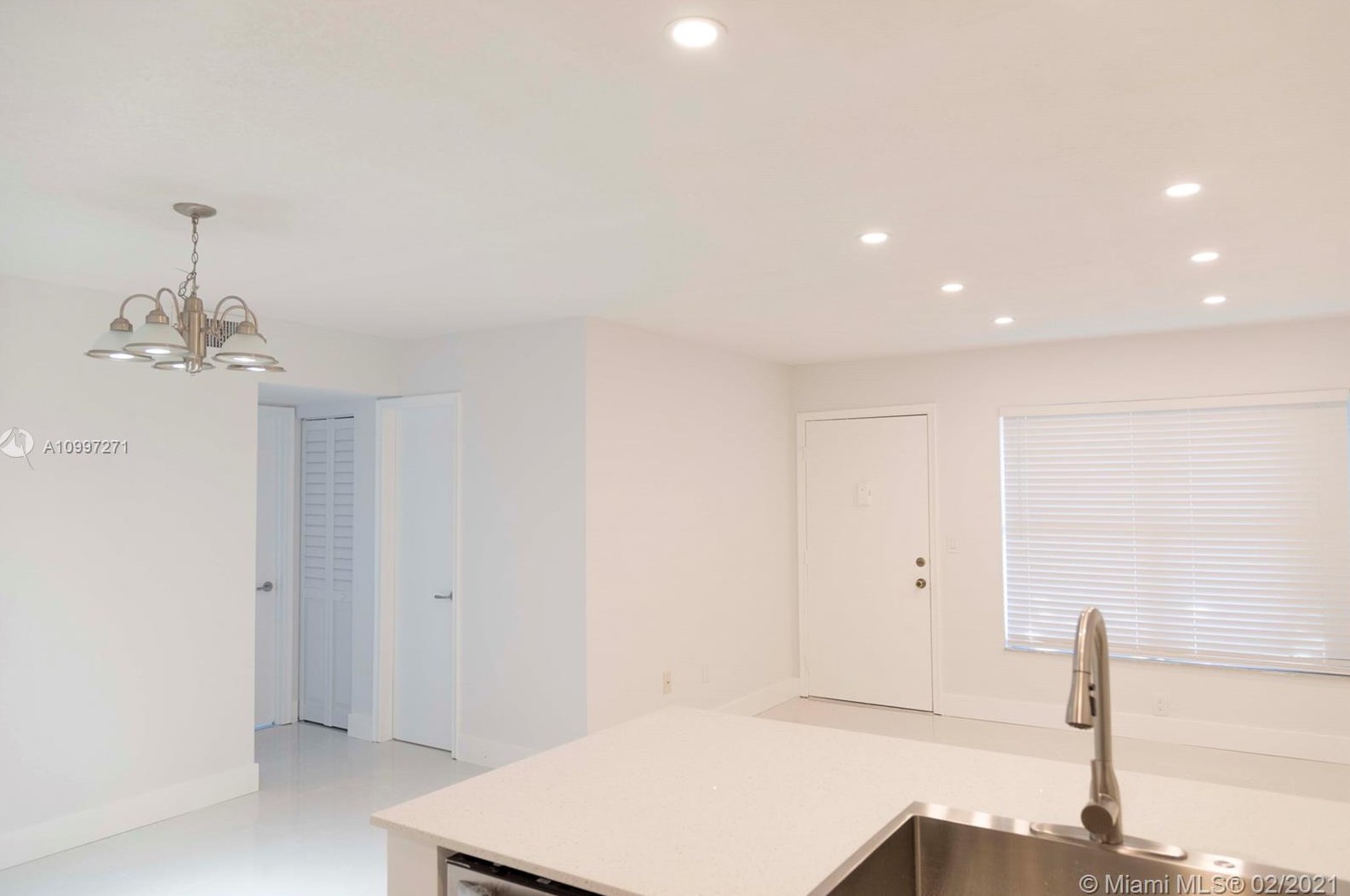 2500 W 67th Pl #2126, Hialeah, FL 33016