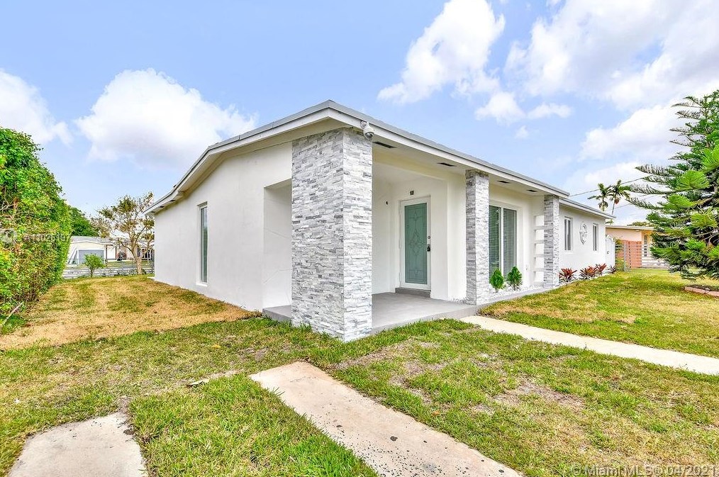 11325 58 Ter, Miami FL 33178-2809 exterior