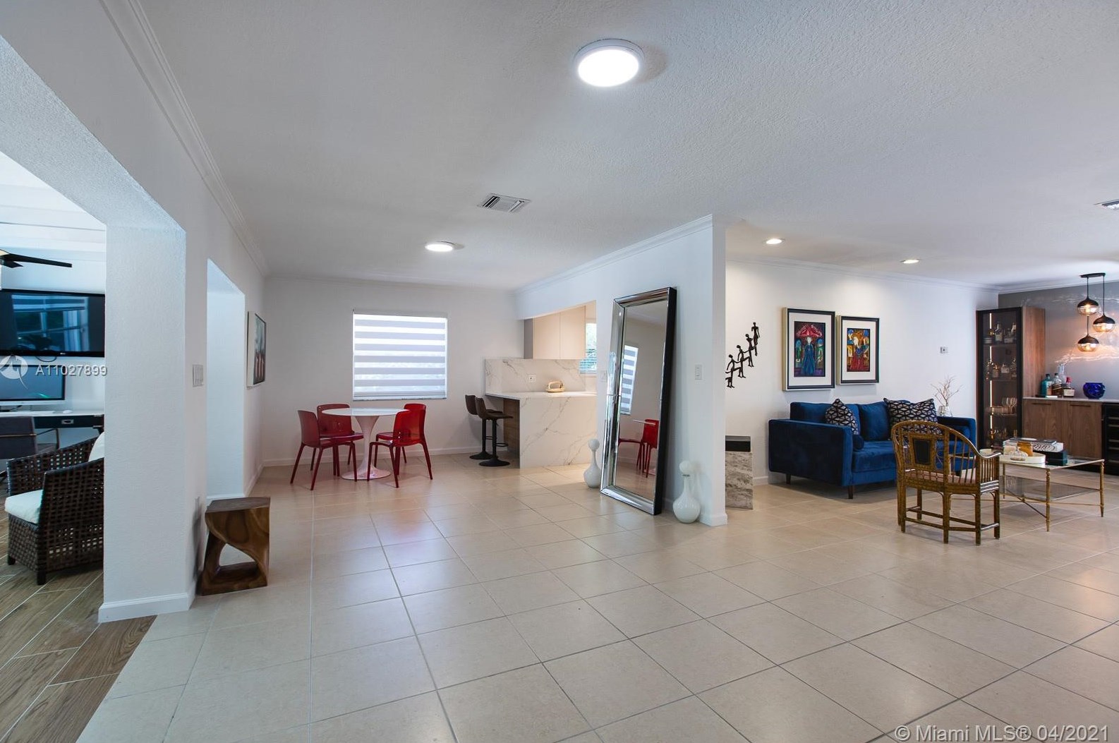 5810 Leonardo St, Miami FL  33146-2623 exterior