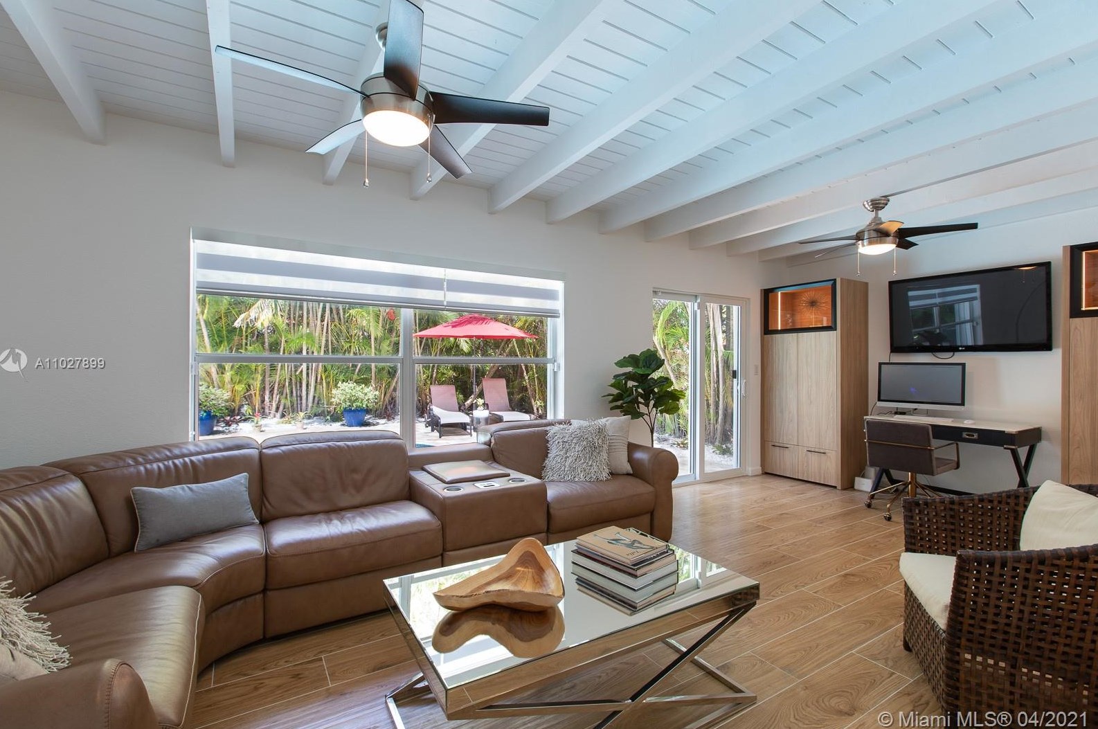 5810 Leonardo St, Miami FL  33146-2623 exterior