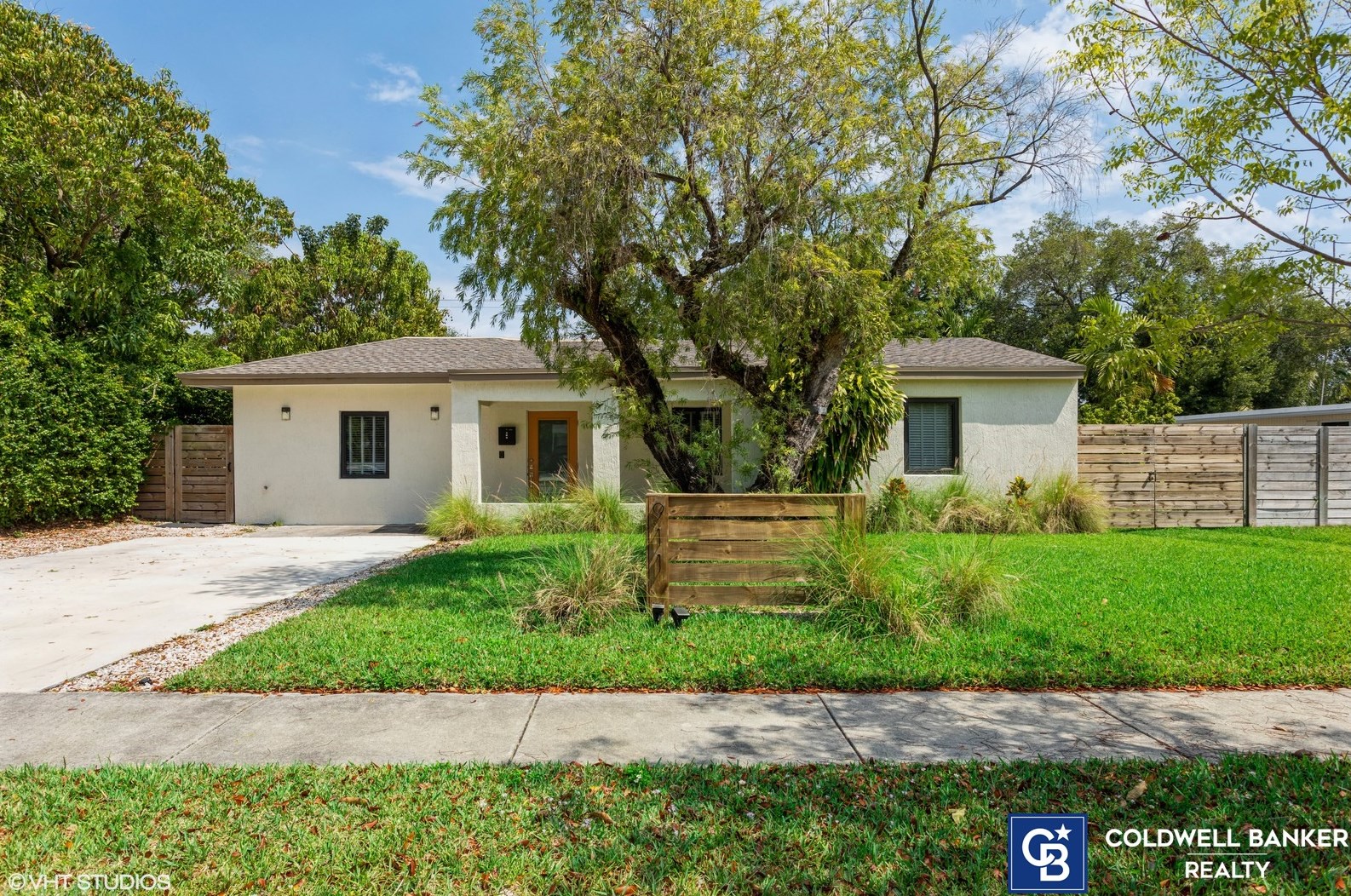 911 142 St, Miami FL 33176-7103 exterior