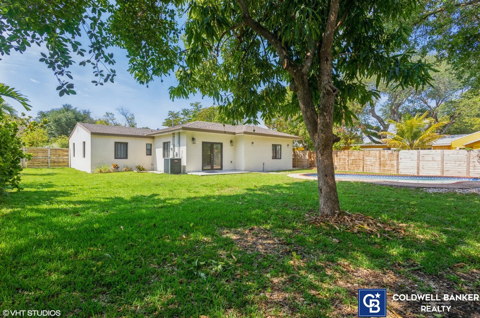 911 142 St, Miami FL 33176-7103 exterior