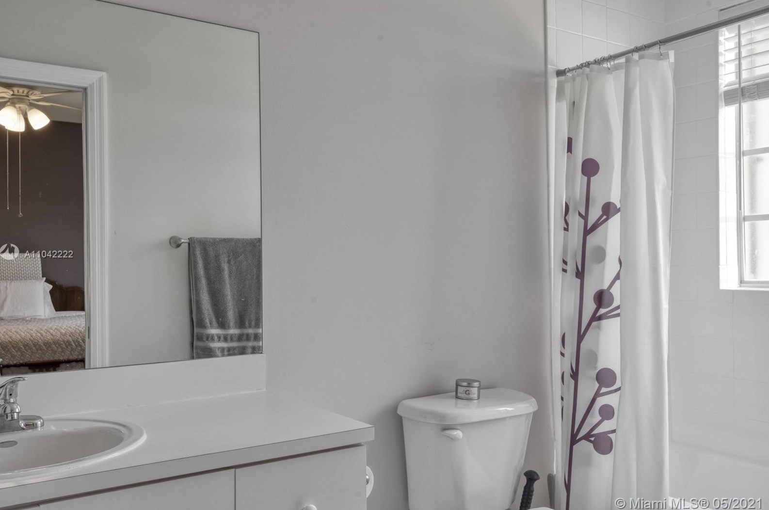 9065 203rd Ter, Miami FL  33189-1883 exterior