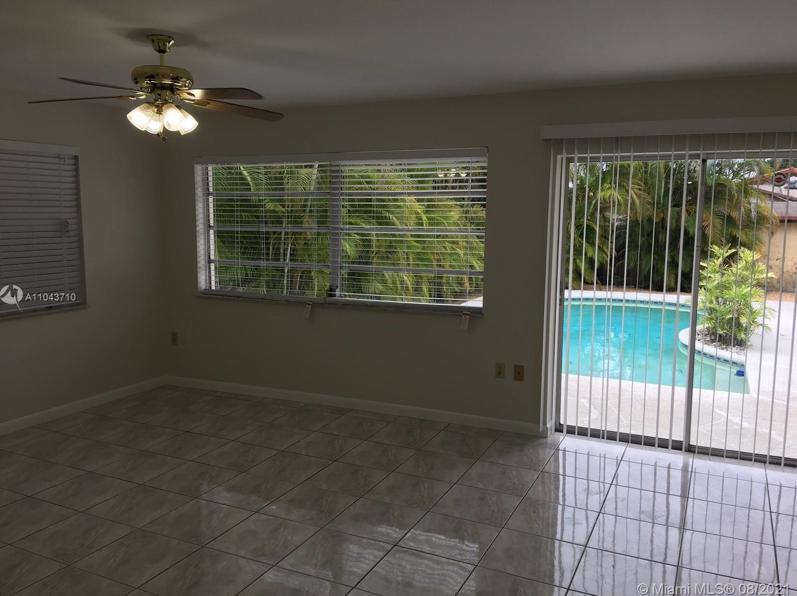 3415 15 St, Miami FL 33174-3034 exterior