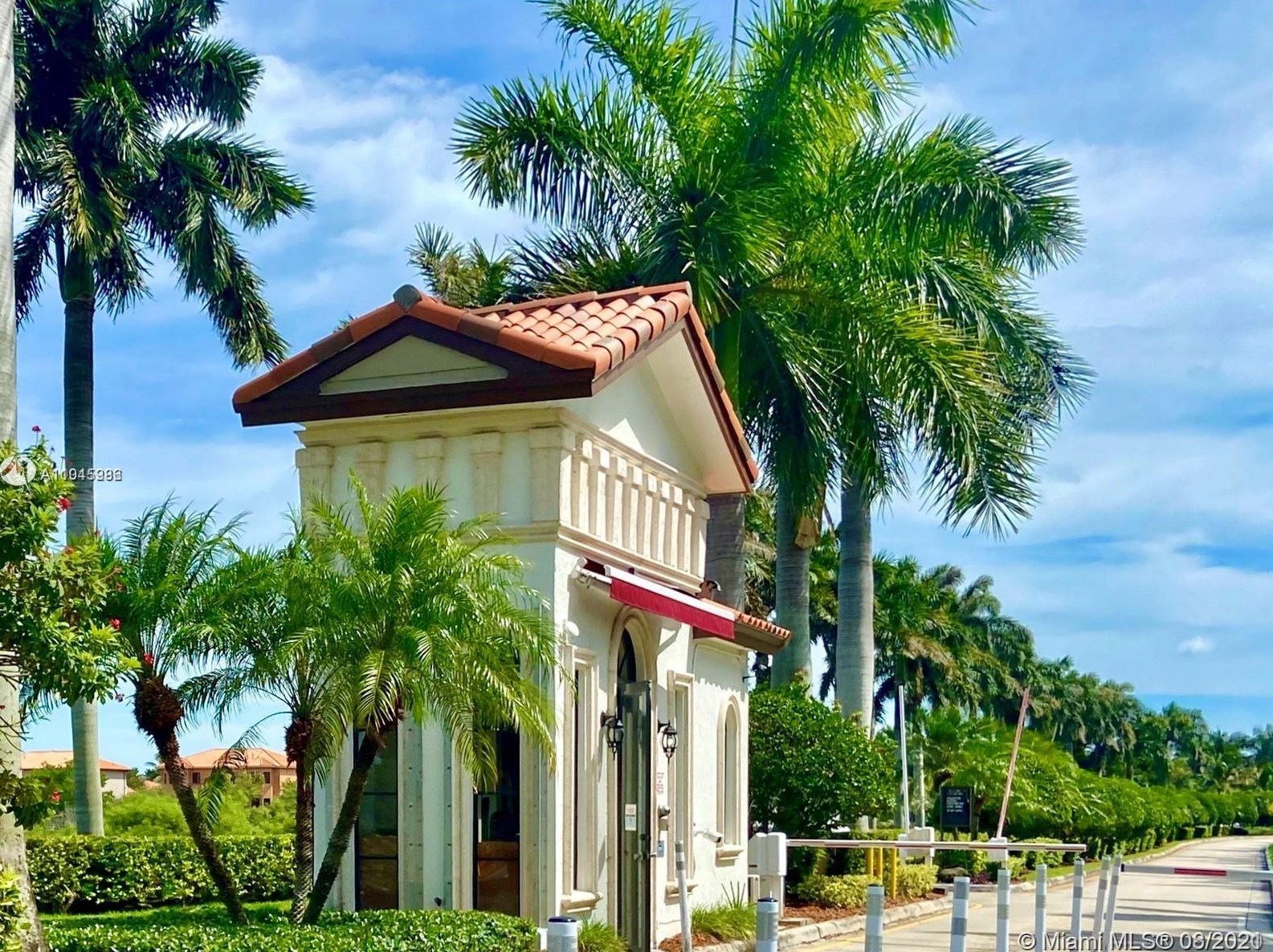 7512 187th St, Miami FL 33157-7343 exterior