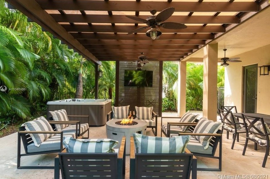 7512 187th St, Miami FL 33157-7343 exterior