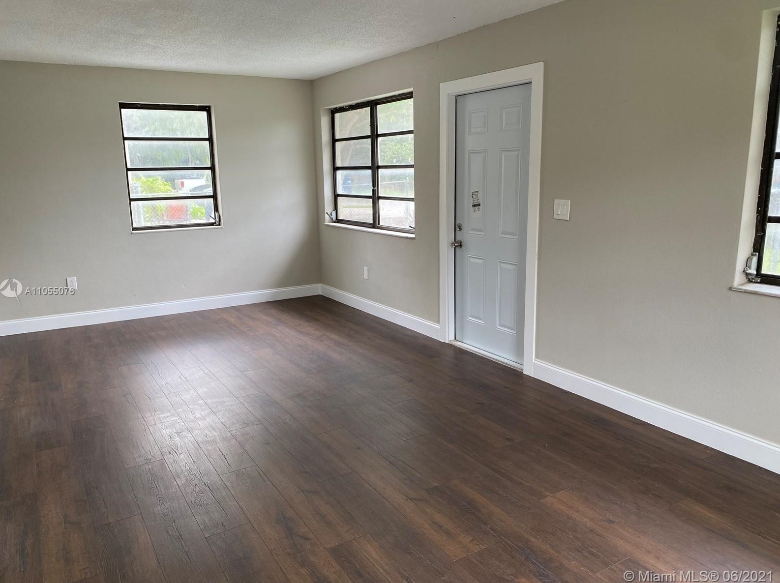 16930 94th Ave, Miami FL  33157-4421 exterior