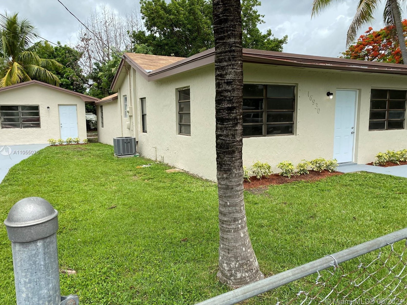 16930 94th Ave, Miami FL  33157-4421 exterior