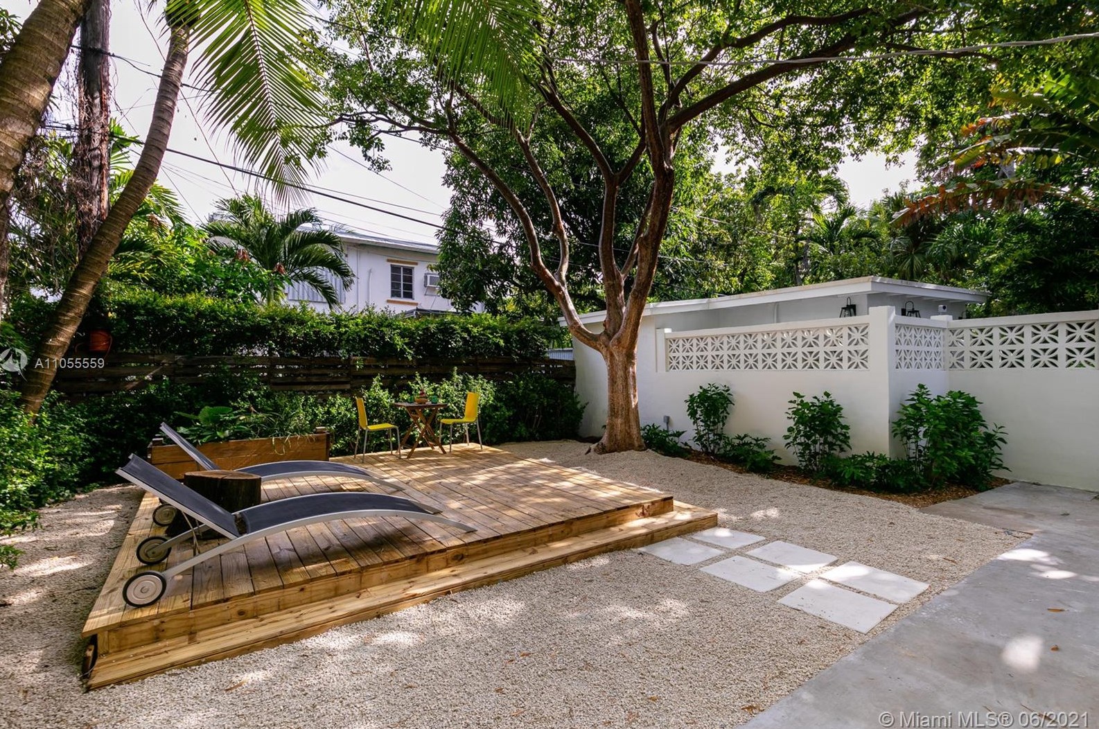 160 43 St, Miami FL 33137-3411 exterior