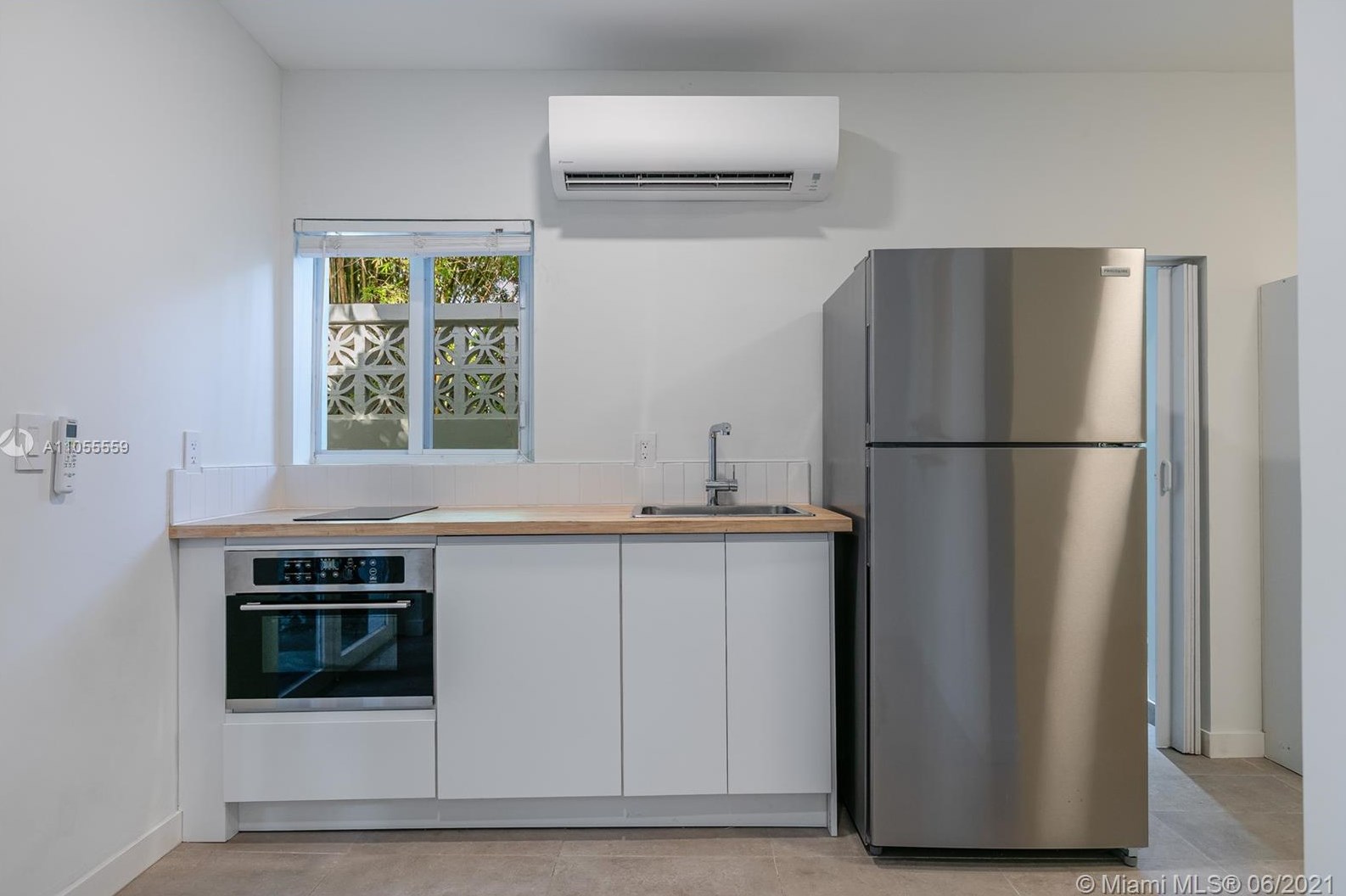 160 43 St, Miami FL 33137-3411 exterior