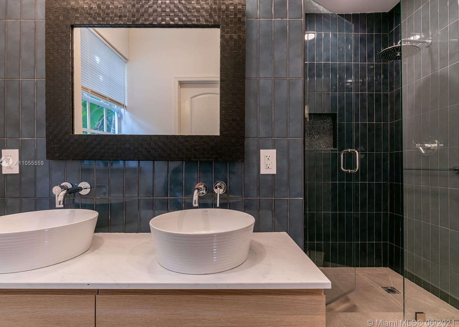 160 43 St, Miami FL 33137-3411 exterior