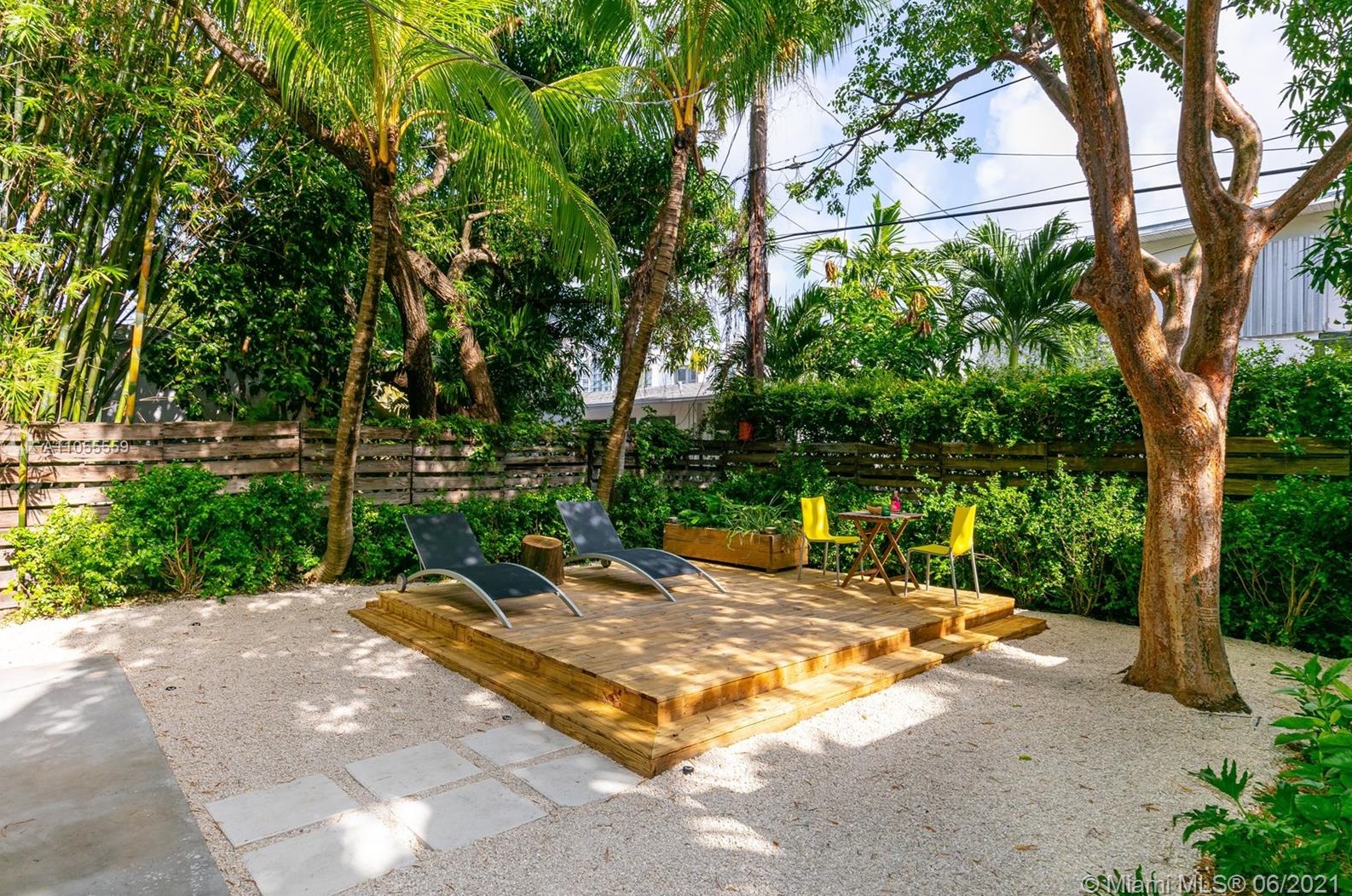 160 43 St, Miami FL 33137-3411 exterior