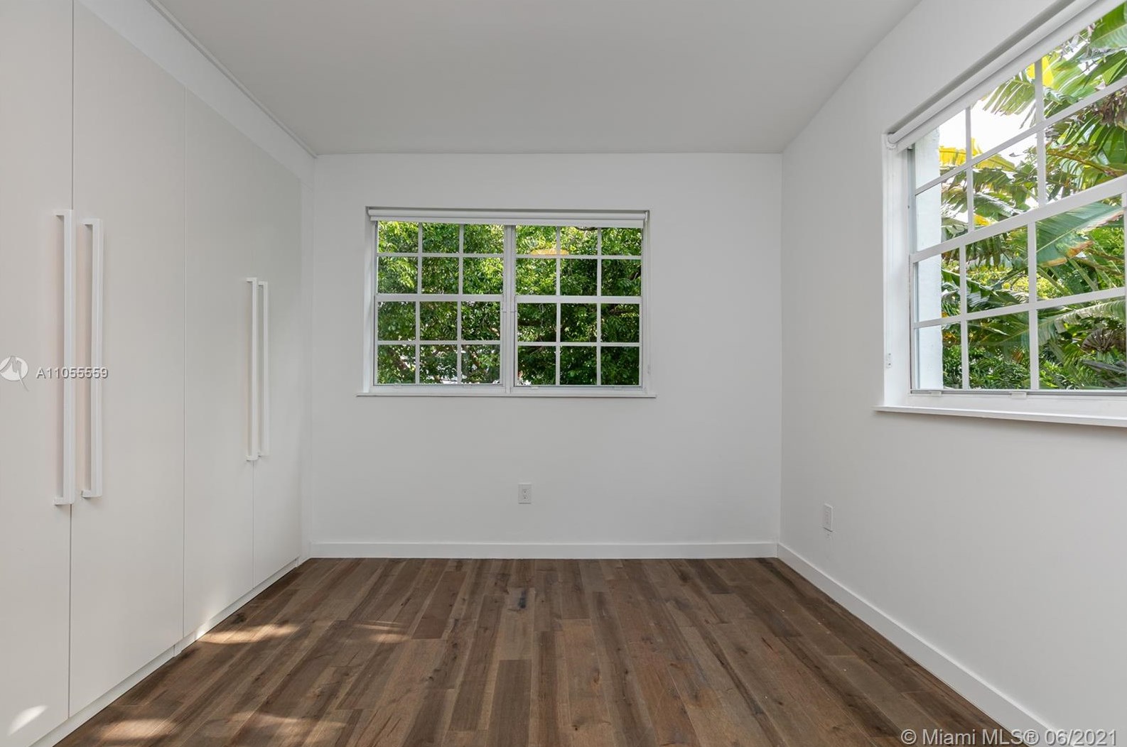 160 43 St, Miami FL 33137-3411 exterior