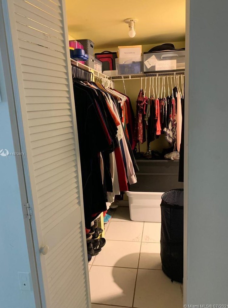 8000 149th Ave, Miami FL 33193-1400 exterior