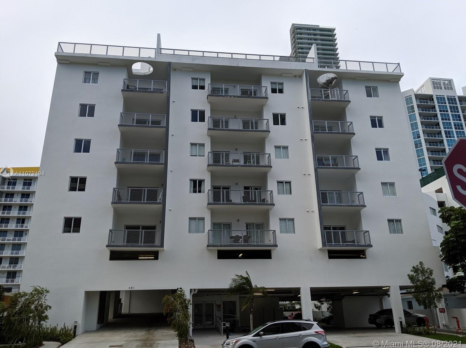 481 29th St, Miami FL 33140-4326 exterior