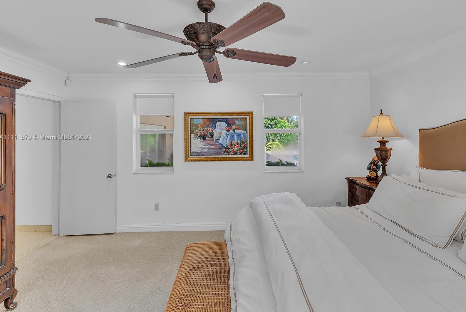 2213 203 Ter, Miami FL  33180-1309 exterior