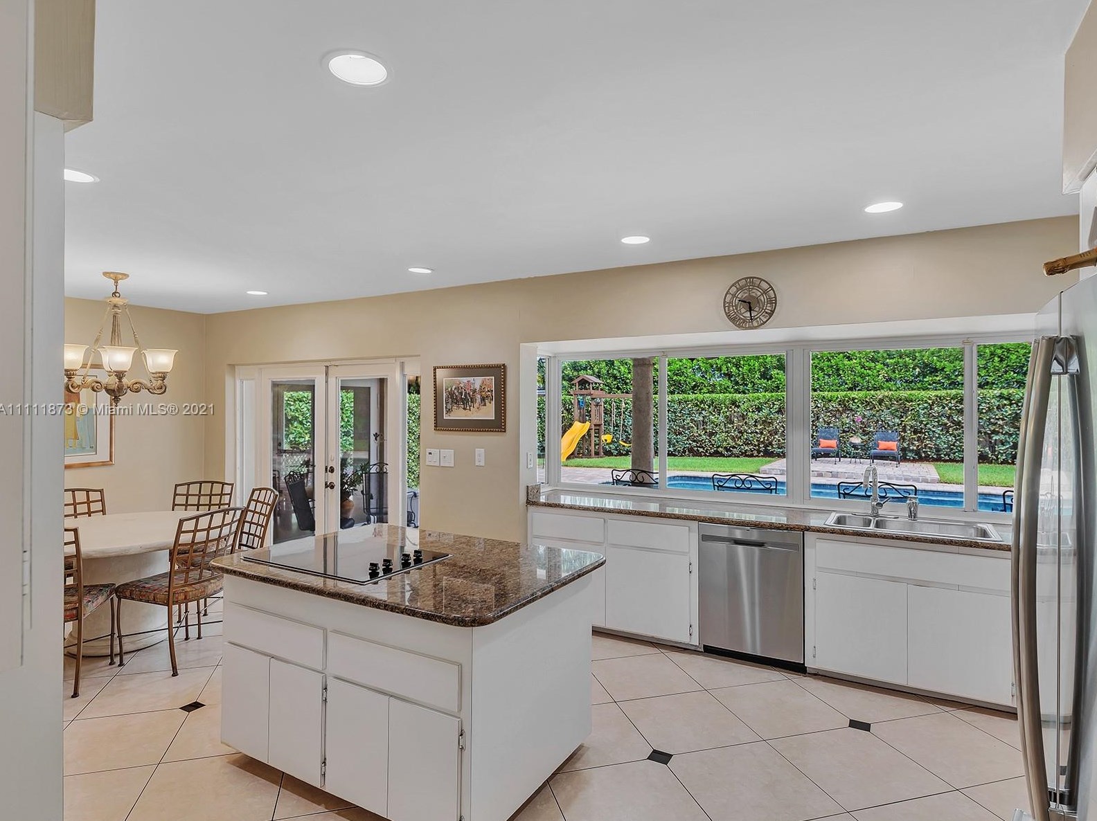 2213 203 Ter, Miami FL  33180-1309 exterior