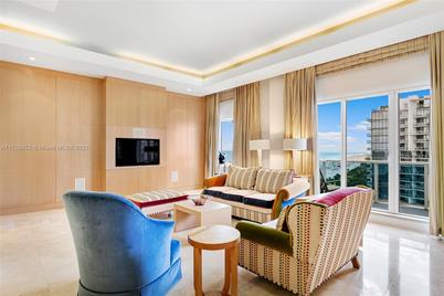 2301 Collins Ave #1607 - Photo 1
